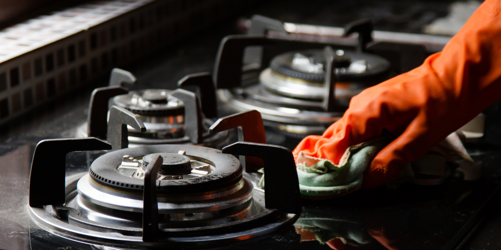 5. Vệ sinh đúng cách – Giữ lửa an toàn